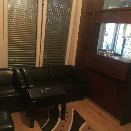 Center Apartman *